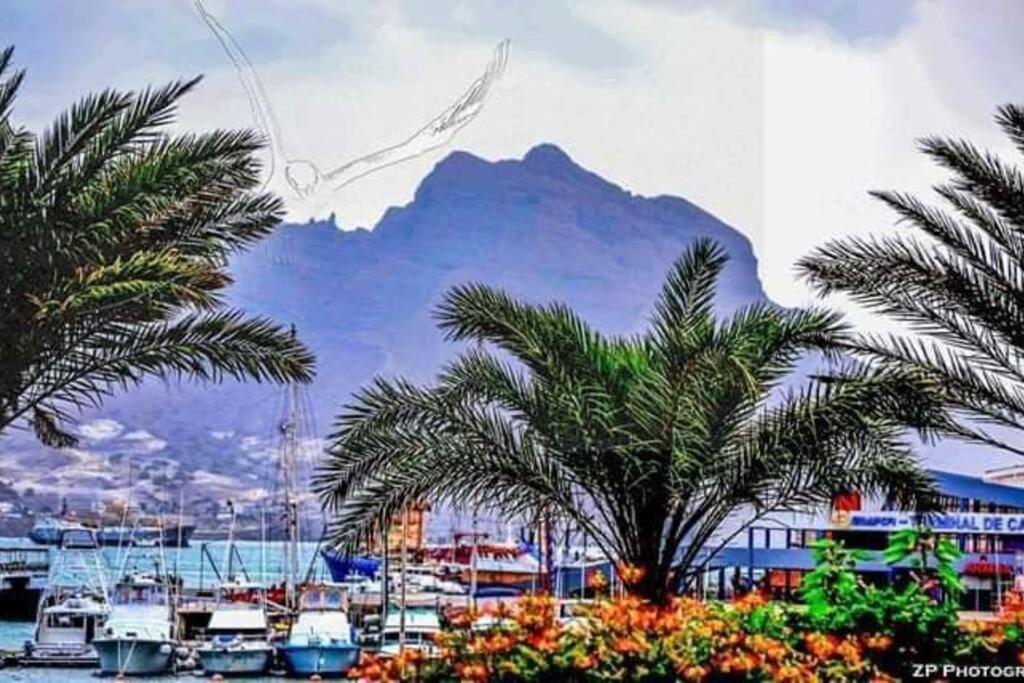 Lovely Apartment In Mindelo City Center Exterior foto