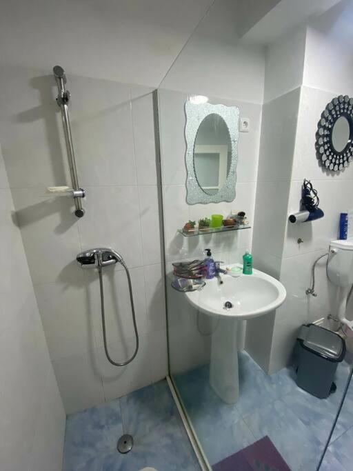 Lovely Apartment In Mindelo City Center Exterior foto